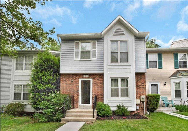 Building Photo - 9454 Fens Holw