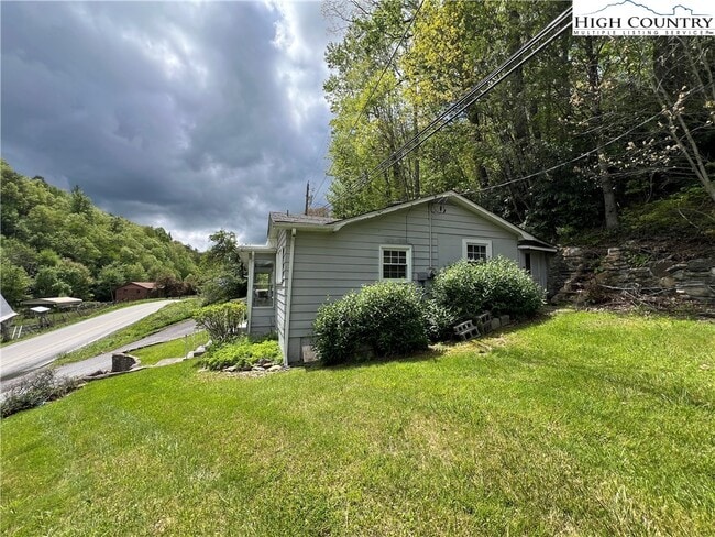 Building Photo - 1214 Winklers Creek Rd