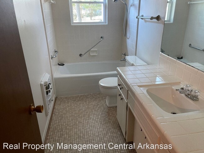 Building Photo - 3 br, 2 bath House - 8111 Lowell Ln.