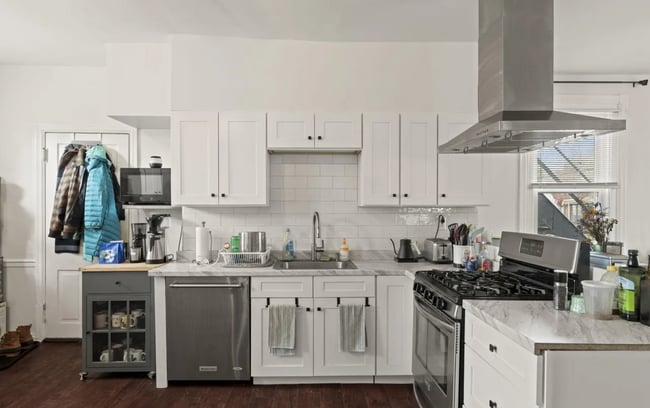 Building Photo - 114 Cadwalader Ave