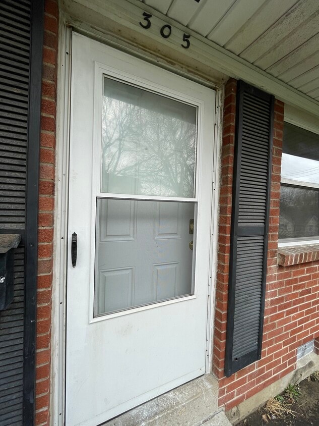 305 S Hedges St Unit 305, Dayton, OH 45403 Apartments in Dayton, OH