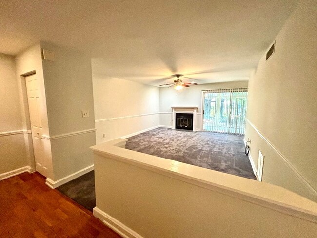 Photo - 57 Doranne Ct House