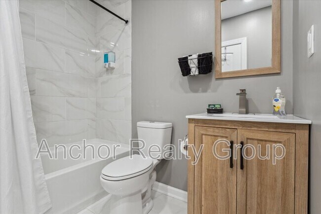 Foto del edificio - 250 N 4th St