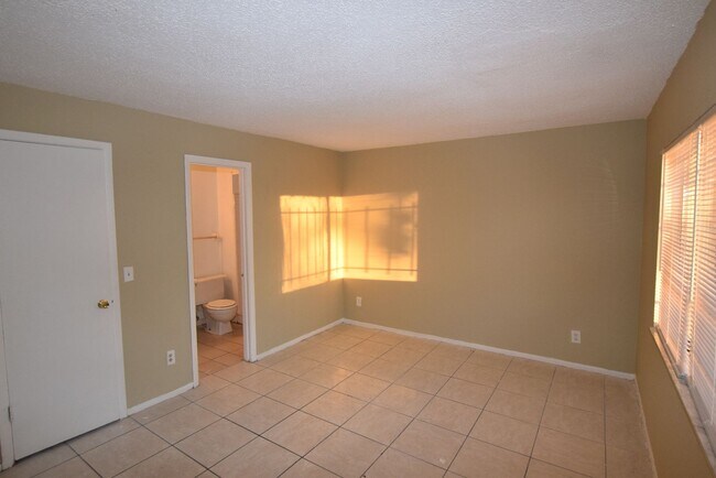 Foto del edificio - 3115 Split Willow Dr