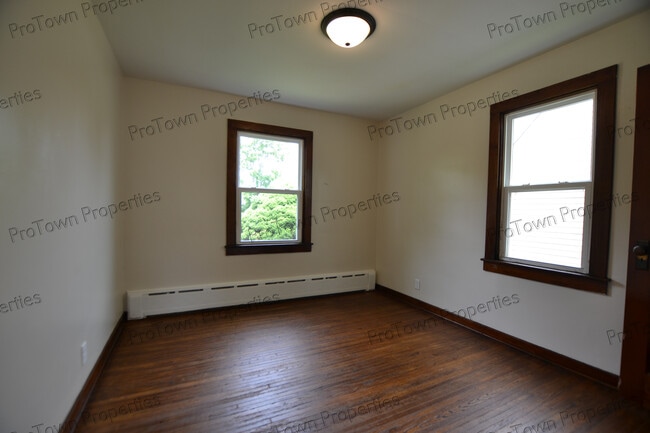 Building Photo - 1314 Kinsey Ave