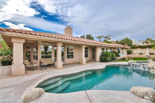 Foto del edificio - 4 br, 4 bath House - 73070 Calliandra St