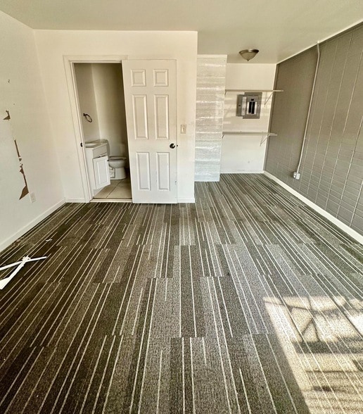 Foto del edificio - 25911 Michigan Ave