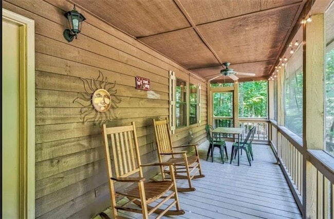 Building Photo - 9947 Doublehead Gap Rd