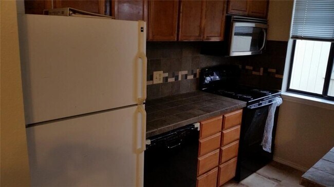 Building Photo - 701 Nelray Blvd