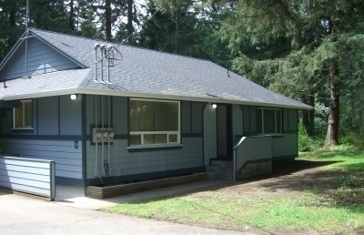 Building Photo - 15220 22nd Ave E