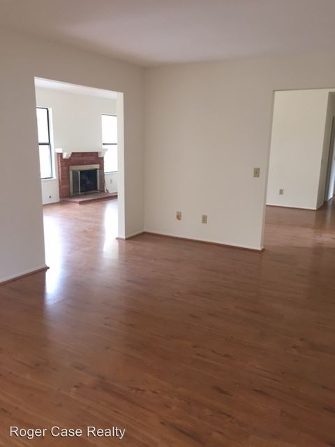 Foto del edificio - 6893 Penguin St