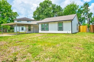 Building Photo - 5205 Southlea St