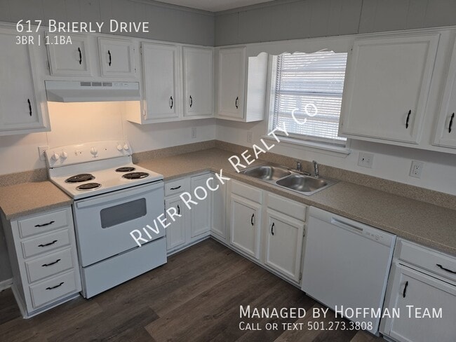 Building Photo - 617 Brierly Dr