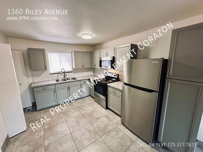 Foto del edificio - $1,345/Month 2 bed/1bath townhome in Reno, NV