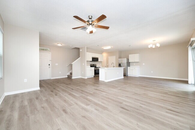 Foto del edificio - 10430 Whispering Hammock Dr