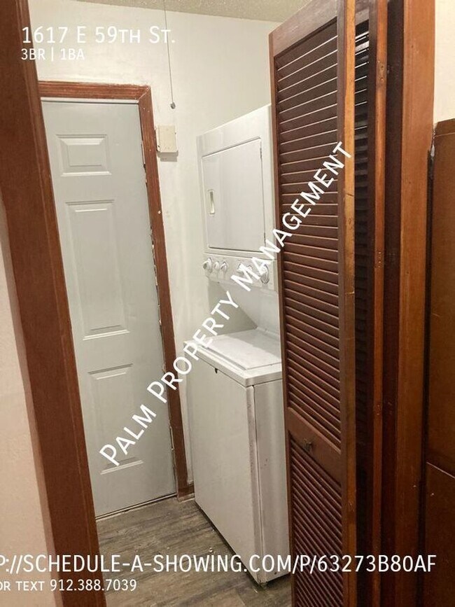 Building Photo - PRICE DROP! 3 Bedroom, 1 Bathroom Home  in...