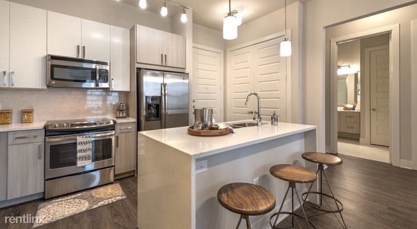 Primary Photo - 2 br, 2 bath Flat - 211 N Record St