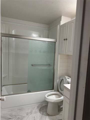 Building Photo - 10955 Middle Knoll Dr