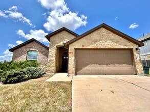 Building Photo - 5846 Heron Dr