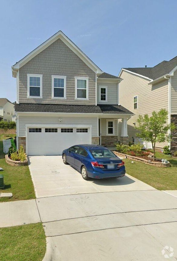 Building Photo - 2905 Baronial St