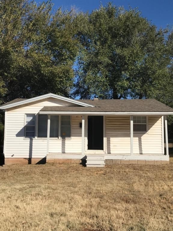 Foto principal - 4229 NE 20th St