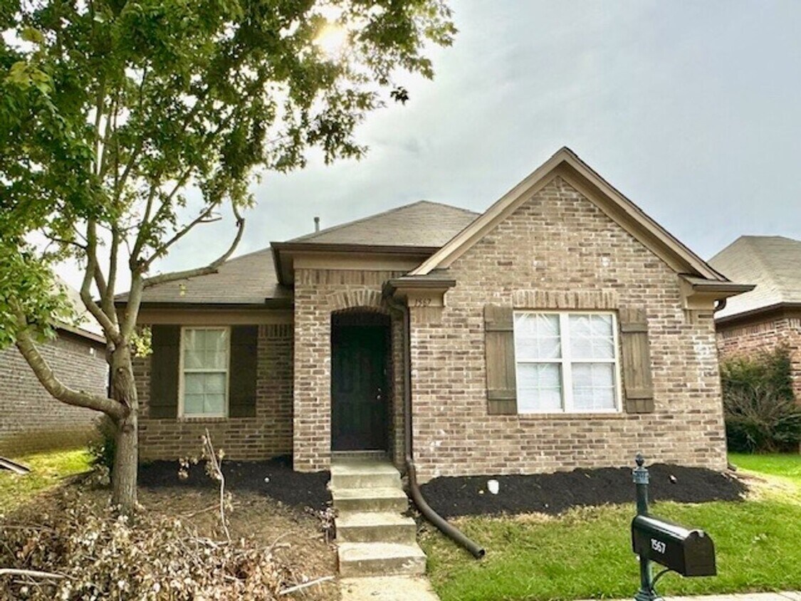 1567 Wynne Grove Rd Unit 1, Cordova, TN 38016 Room for Rent in
