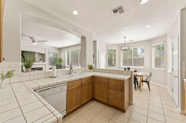 Building Photo - Effortless Living Starts Here — Just Bring Your Suitcase and Step Into Comfort