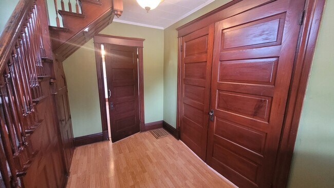 Foto del edificio - 1822 Charles St