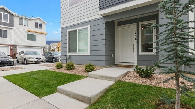 Building Photo - 1436 S 590 W