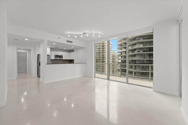 Foto del edificio - 1050 Brickell Ave