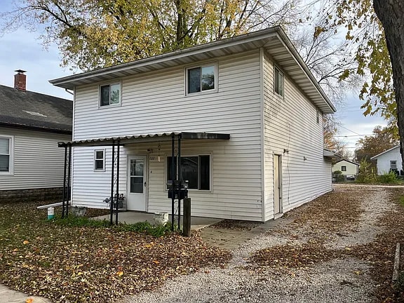 Building Photo - 722 W North St