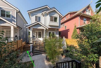 Building Photo - 2055 Venables St