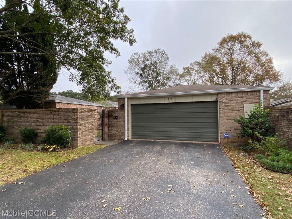 15 Cobblestone Way W, Mobile, AL 36608 House Rental in Mobile, AL