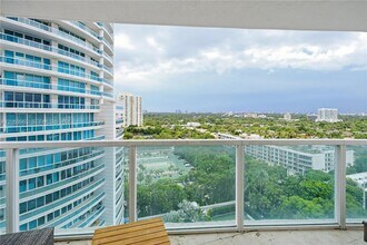 Building Photo - 2101 Brickell Ave