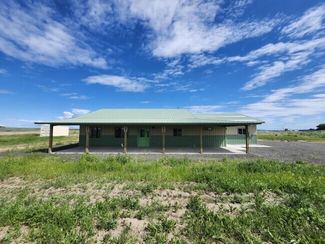 Foto del edificio - 23802 W McFarlane Rd