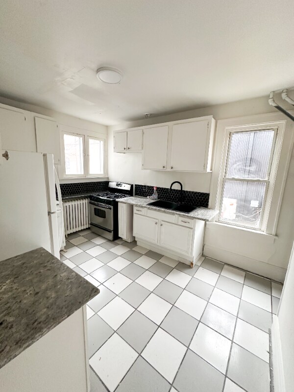 Foto del edificio - 910 19th Ave NE