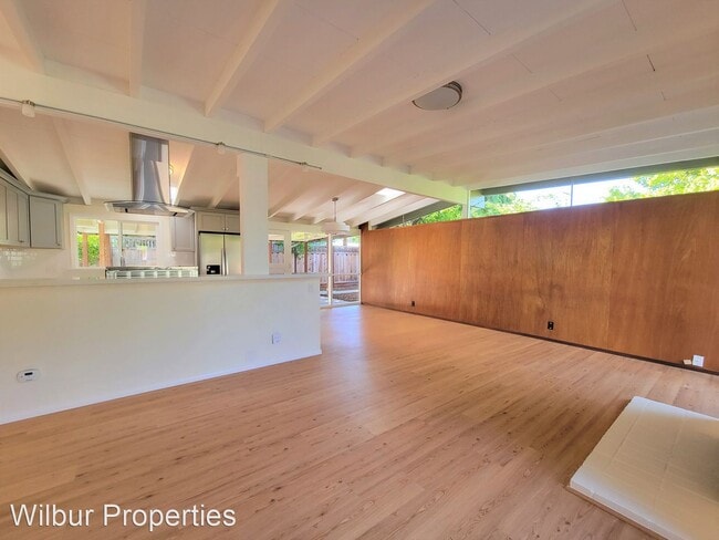 Building Photo - 3 br, 2 bath House - 1063 Cardinal Way