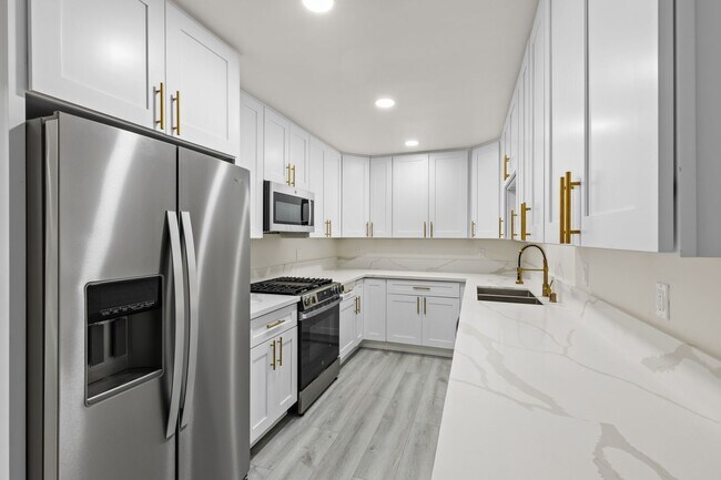 Foto del edificio - 6246 Rose St