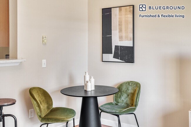 Foto del edificio - 2550 3rd Ave