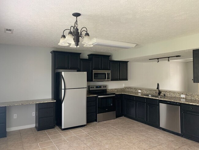 Building Photo - Campbell County Townhouse-Tavern Grove