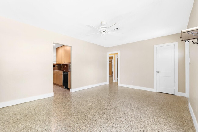 Building Photo - 1500 NW 3rd Ave