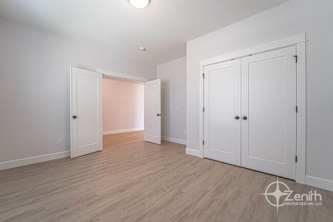 Foto del edificio - 2001 SE 13th St