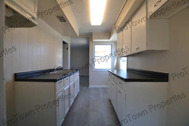 Foto del edificio - 1251 W Marion St