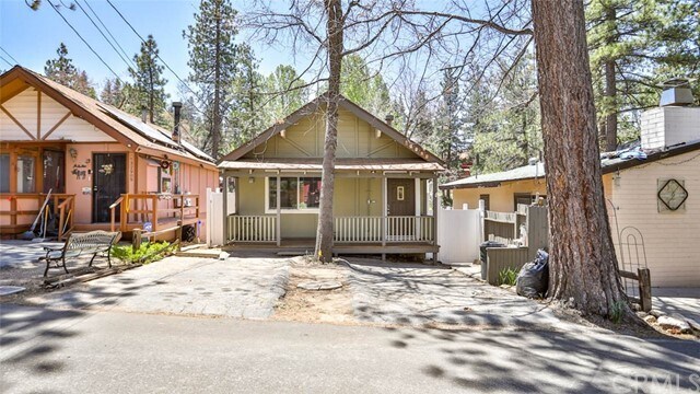 Foto del edificio - 32905 Chipmunk Ln