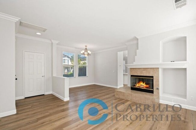 Building Photo - 12177 Pepper Tree Ln