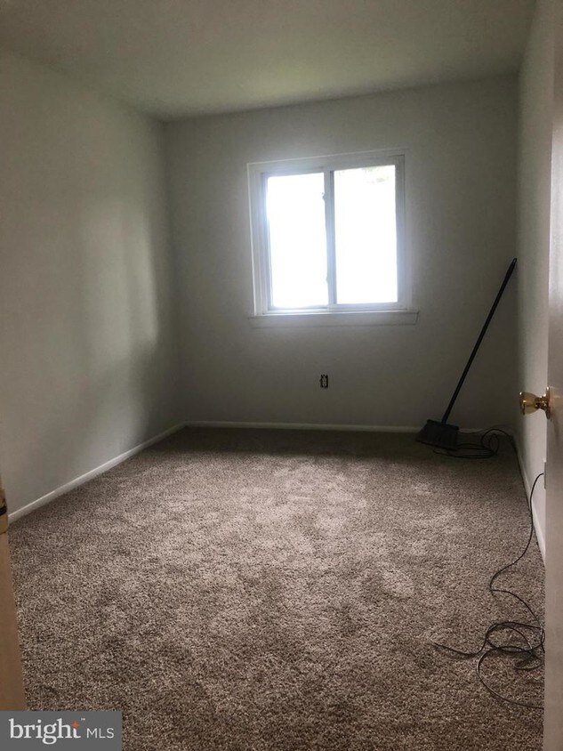 Foto principal - 712B Putnam Blvd
