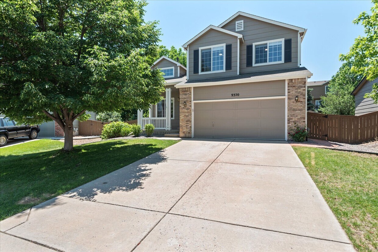 Primary Photo - 9320 Cove Creek Dr