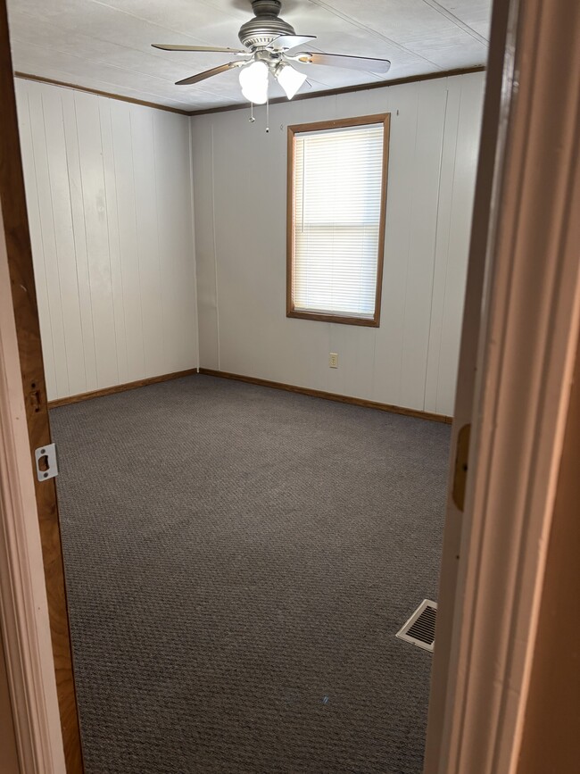 Building Photo - 801 Sycamore St