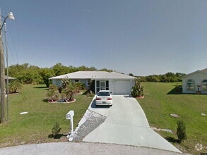 Building Photo - 259 Franca St