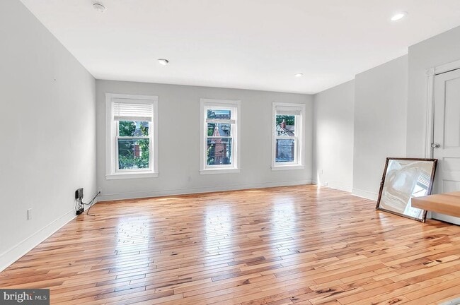 Foto del edificio - 442 W Hanover St